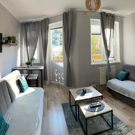 Przystanek - Ul Wilcza 3a Apartamento *